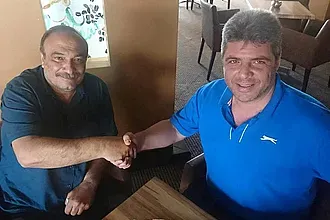 Έδωσαν τα χέρια Σταμούλης και Τσακίρης!