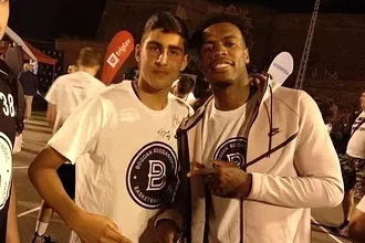 Με Μπόγκνταν και NBAers!