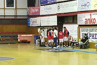 Άνετος, ωραίος και επιβλητικός...