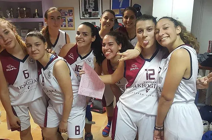 ΝΕΑΝΙΔΕΣ: Ιπποκράτης- Ξάνθος 71-18