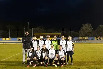 Φιλικό με λάμψη στις Καλυθιές