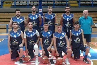 Απογοητευμένη και κουρασμένη!