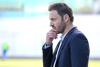Ανανέωσε ο Παπαβασιλείου!