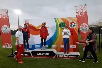 ''Χάλκινη'' η Ζενέγια!