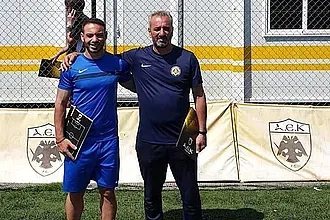 Τέλος ο Καλημέρης από Φοίβο!