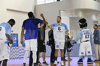 Θέμα με Μαραγκό στον Κολοσσό!