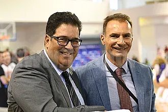 ''Άνοιξαν'' το κεφάλι του Μακέστα!
