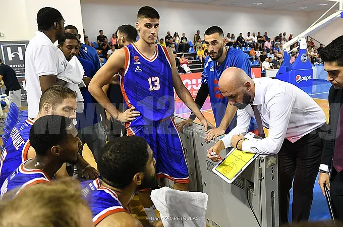 Σε δύσκολη θέση και ο Πανιώνιος!