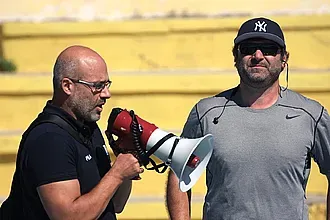 Δίπλα στα παιδιά ο Κολοσσός!
