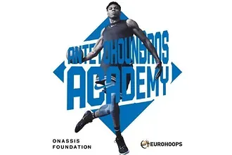 Ο Ρογαλίδης στην Antetokounbross Academy!