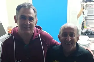 Ανανέωσε ο Κουτσουμπάρης!