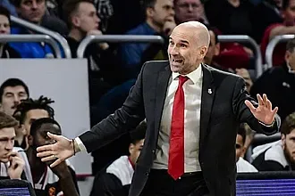 Σε πρώτο πλάνο ο Καντζούρης!