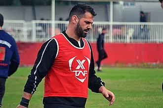 Ανανέωσε ο Καράλιαμης!