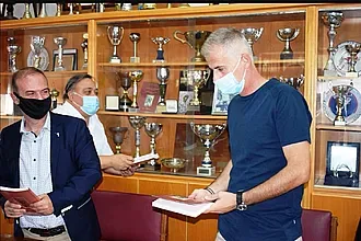 Το δώρο του Στεφανίδη στον Παπαδόπουλο