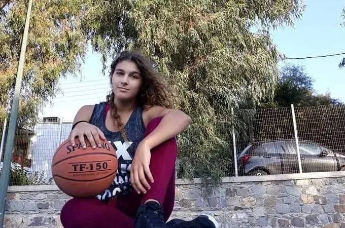 Η Μαστροπέτρου στις Εσπερίδες!