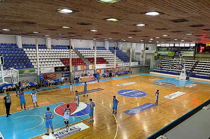 Εύκολα η Γαλάζια Ακαδημία!