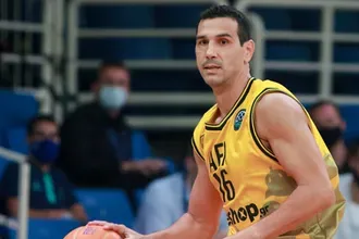Χωρίς Ζήση και Σλότερ με Κολοσσό!