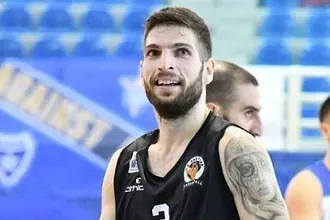 ''Με άμυνα για τη νίκη στη Ρόδο''
