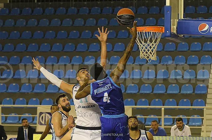 Για το 3 στα 3 ο Κολοσσός με Ιωνικό!