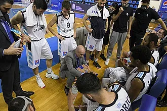 Το μικρότερο ρόστερ ο Κολοσσός!