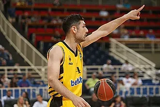 Και επίσημα στην ΑΕΚ ο Ξανθόπουλος!
