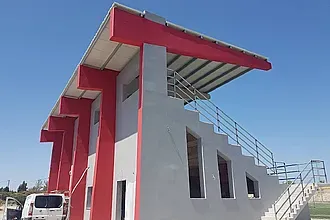 Οι τελευταίες ''πινελιές'' στην κερκίδα!