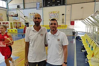 ''Οι τίτλοι αφιερωμένοι στην οικογένεια μου''!