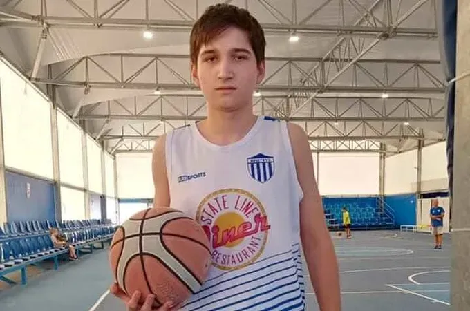 Ο Μελάς στην Κάρπαθος Basketball!
