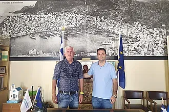 Συνάντηση Λοΐζου με Αμύγδαλο!