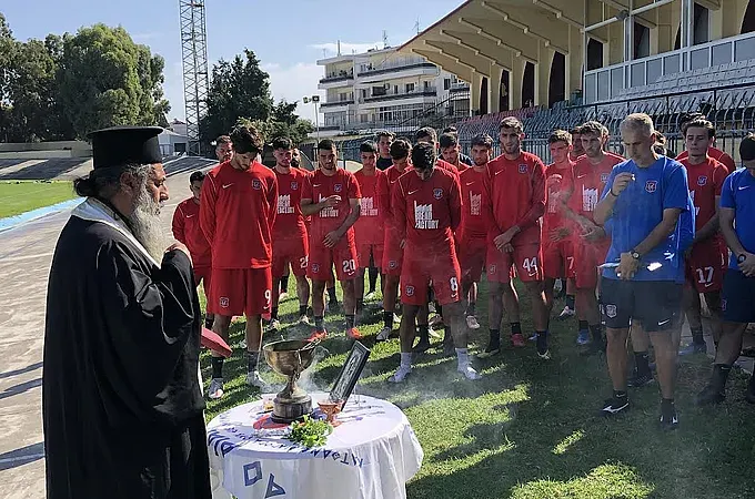 Με τις ευχές της εκκλησίας ο Διαγόρας!