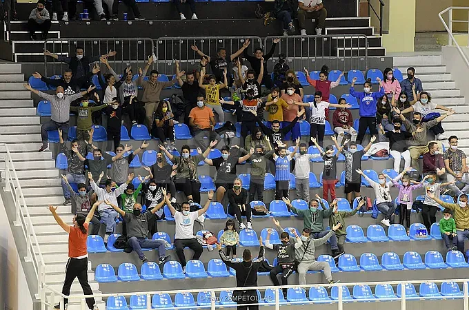 Για πρώτη φορά ήταν ΕΔΡΑ!