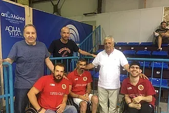 ''Μας δείχνετε κάθε μέρα το δρόμο''!