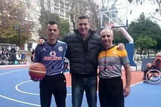 Ο Ευσταθίου δίπλα στον Καλαϊτζίδη!