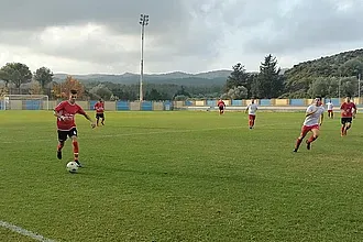 Στην κορυφή η Ασπίδα Απολακκιάς!