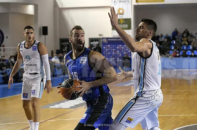 Κέρδισαν στα ντέρμπι οι γηπεδούχοι!