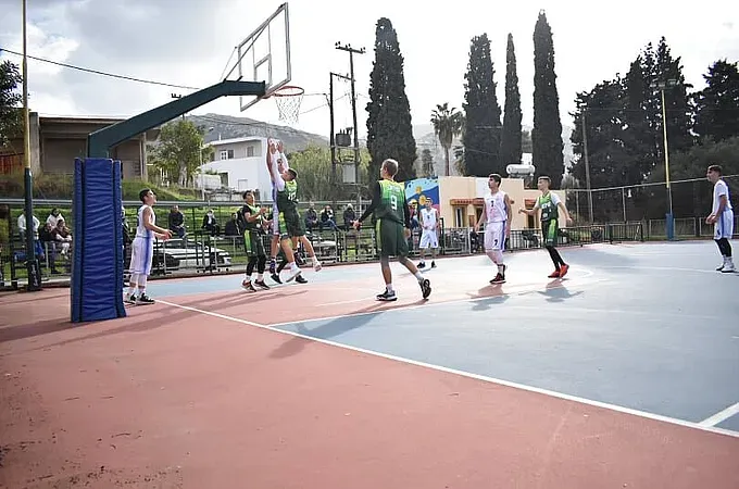 Νέο εφηβικό ντέρμπι στο Πυλί!