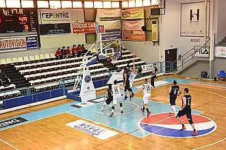 ''Φωνάζει'' για τη διαιτησία ο Δίων!