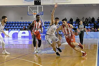 Αναχωρεί για Αθήνα ο Κολοσσός!