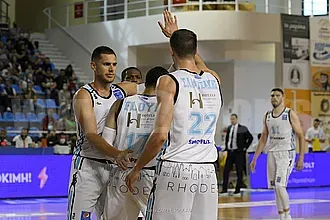 Τέλος από Κολοσσό Φλόιντ και Μομίροφ!