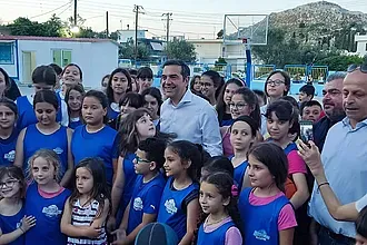 Ο Τσίπρας... δίπλα στον Α.Σ.Κ. Αρχάγγελος!