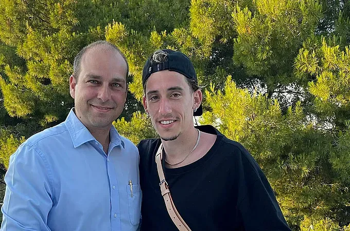 Ο Ζαφειράκης με τον Τσιμίκα!