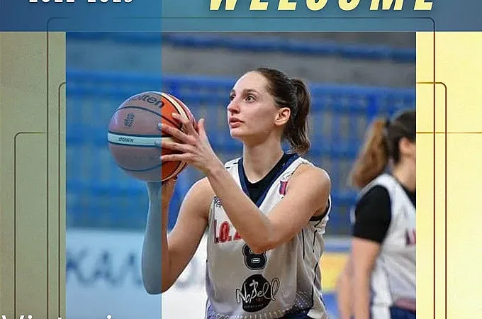 Η Γούναρη στις Εσπερίδες!