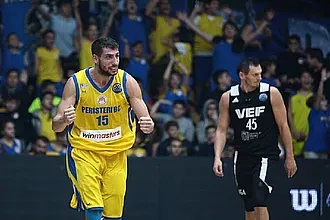 Βλέπει Σαλούστρο ο Κολοσσός!