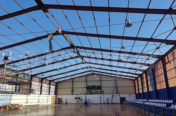 Αλλάζει το κλειστό της Κρεμαστής (pics)