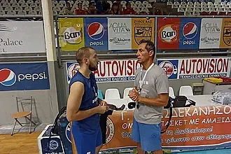 ''Συγκέντρωση, πειθαρχία και άμυνα''!
