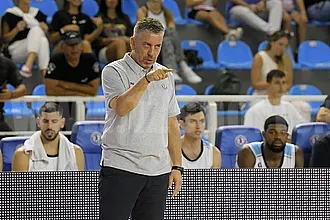''Προσπαθούμε να φτιάξουμε κάτι ανταγωνιστικό''!