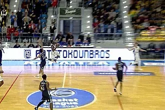 Το απίθανο buzzer beater του Μπέιτμον στην Καρδίτσα!