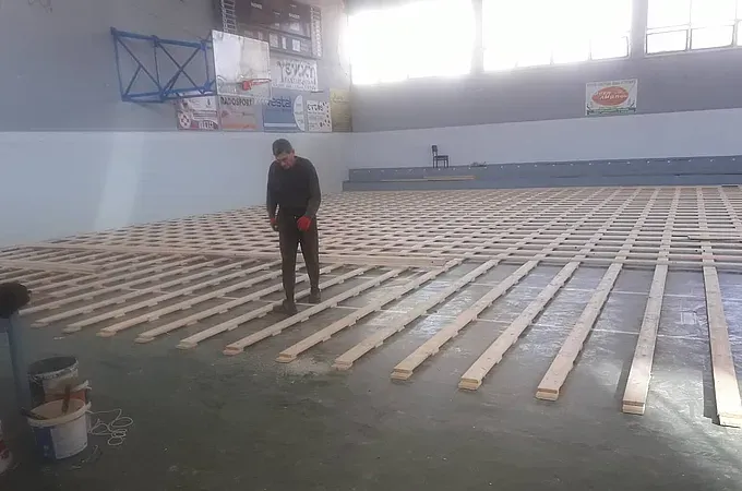 Το παρκέ στο κλειστό της Καλύμνου (pics)