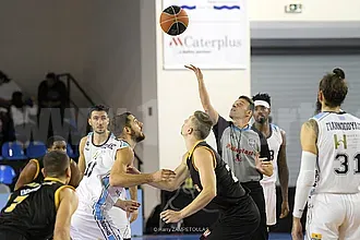 Οι ''σφυρίχτρες'' της Basket League!
