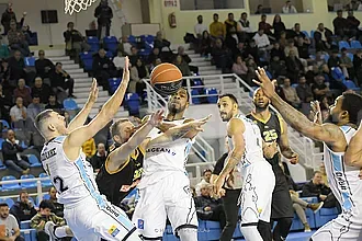 Το 3 στα 3... περίμενε έξι χρόνια!